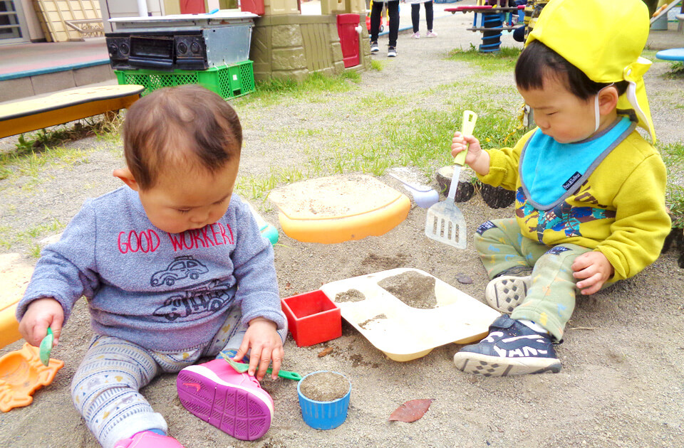 2021年4月 SuruSu上陽こども園 子どもたち戸外遊びの様子