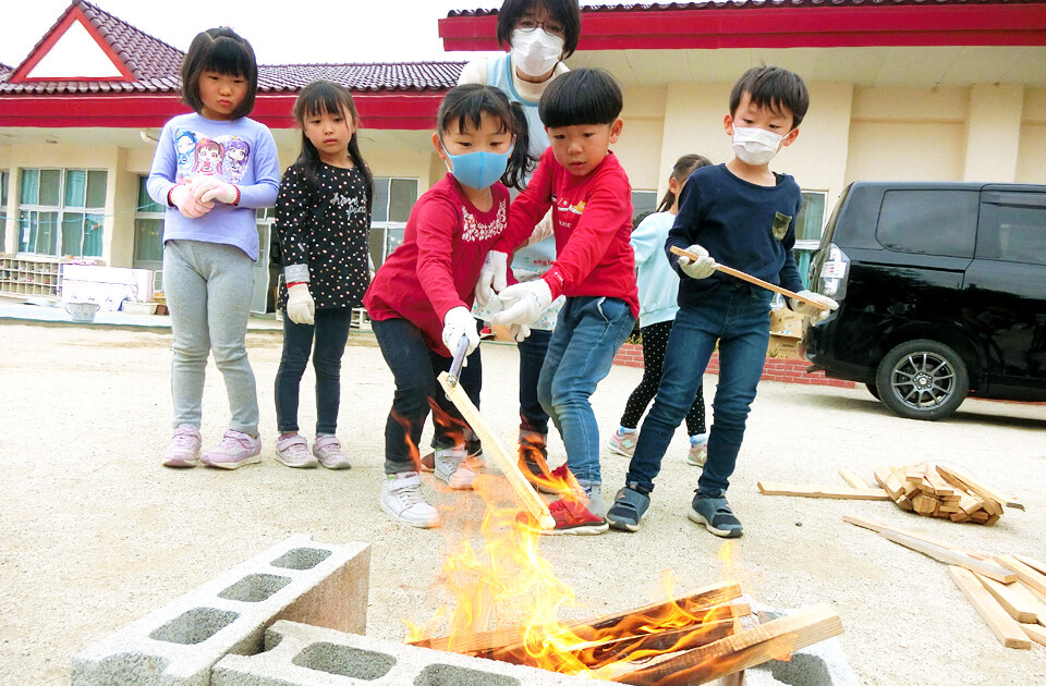 2021年5月 SuruSu上陽こども園 子どもたち戸外遊びの様子