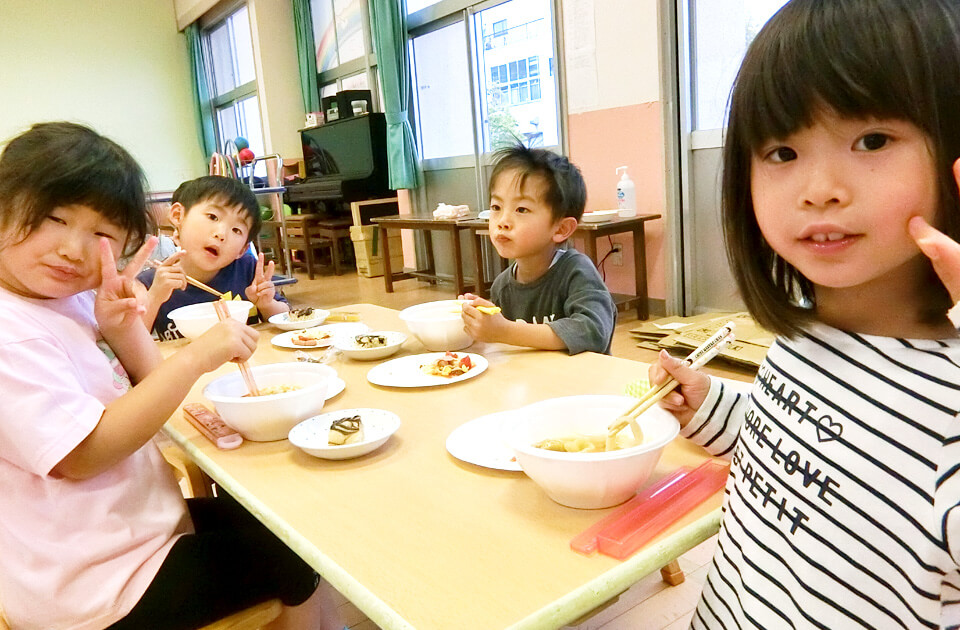 2021年5月 SuruSu上陽こども園 子どもたち戸外遊びの様子