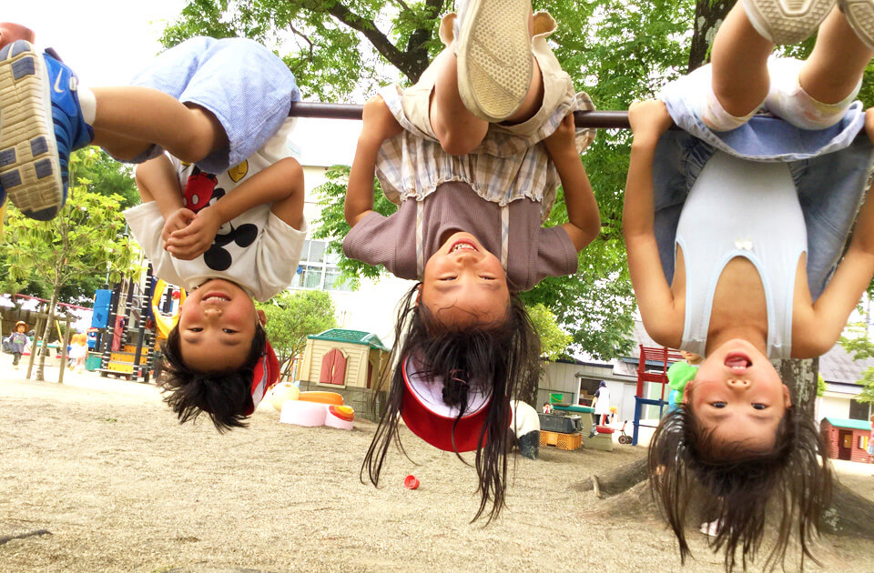 2021年4月 SuruSu上陽こども園 水遊びや泥んこ遊びの様子
