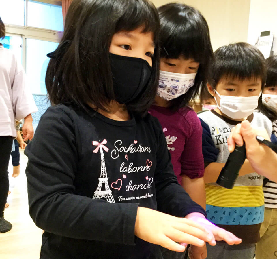 2021年11月 SuruSu上陽こども園 手洗い指導の様子